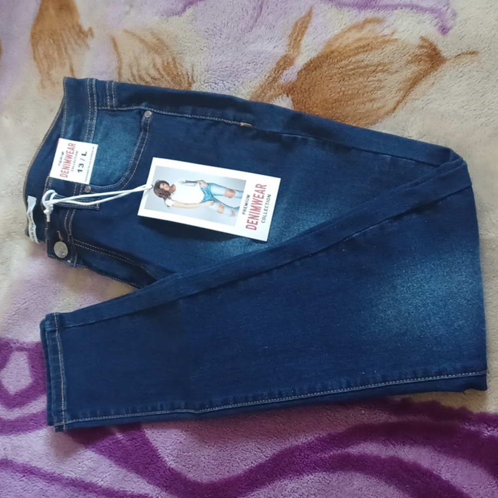 Skinny jeans 13/large
